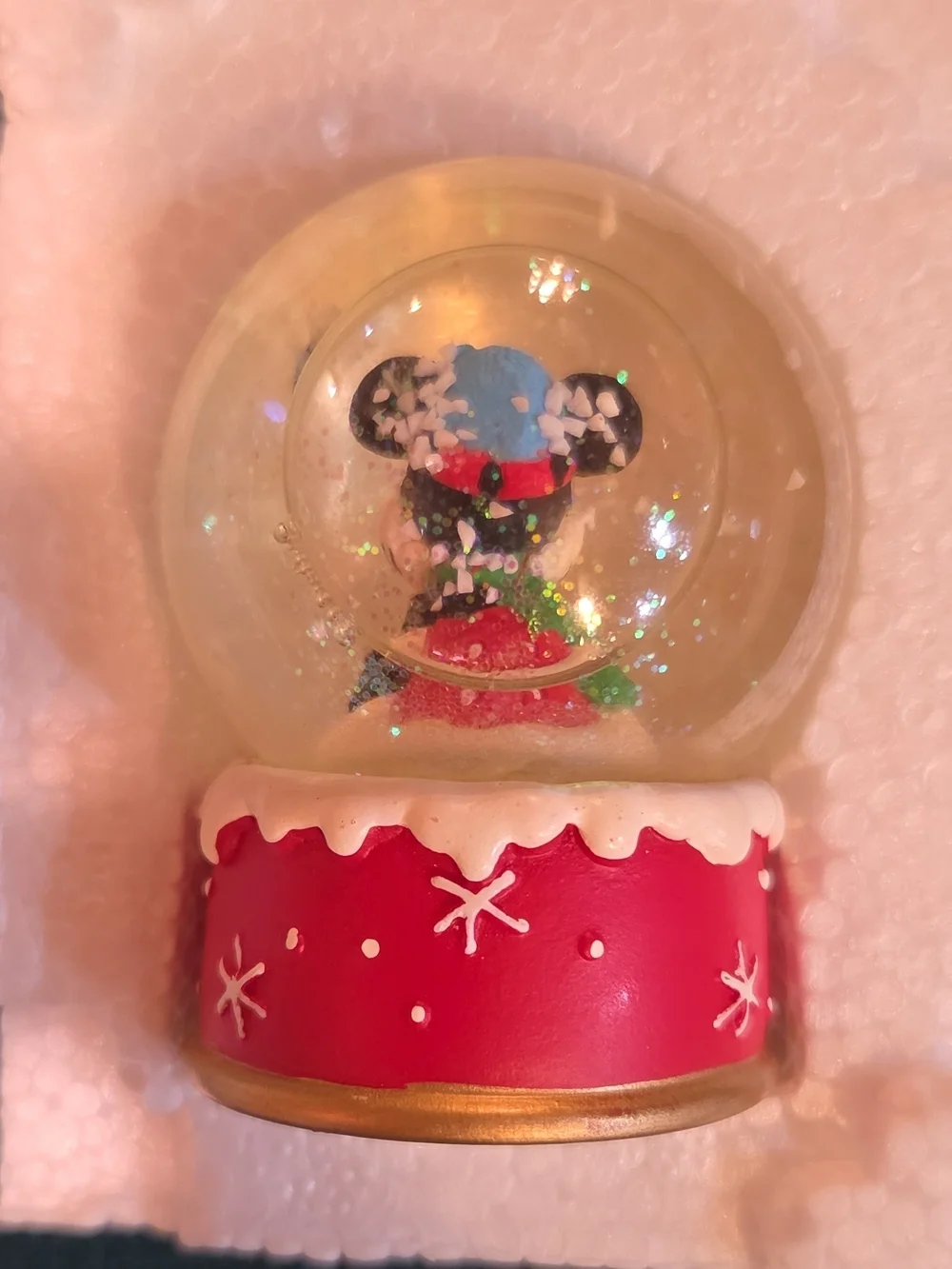 Disney 2009 Mini Red Mickey Mouse Holiday Snow Globe